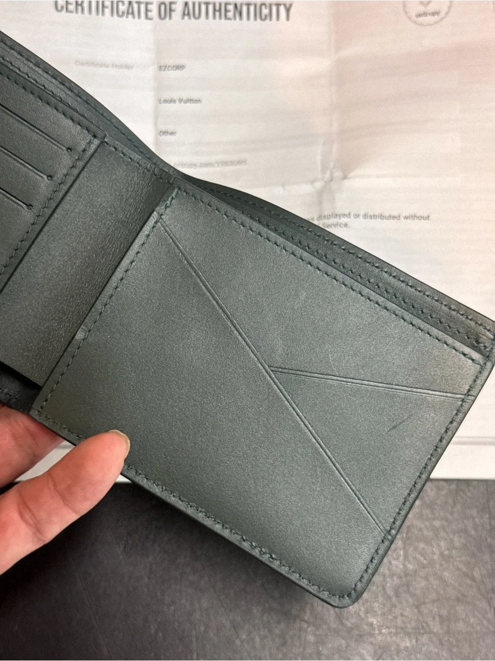 NEW RARE! Louis Vuitton LV Monogram Canvas Bi-Fold Wallet luxury card holder